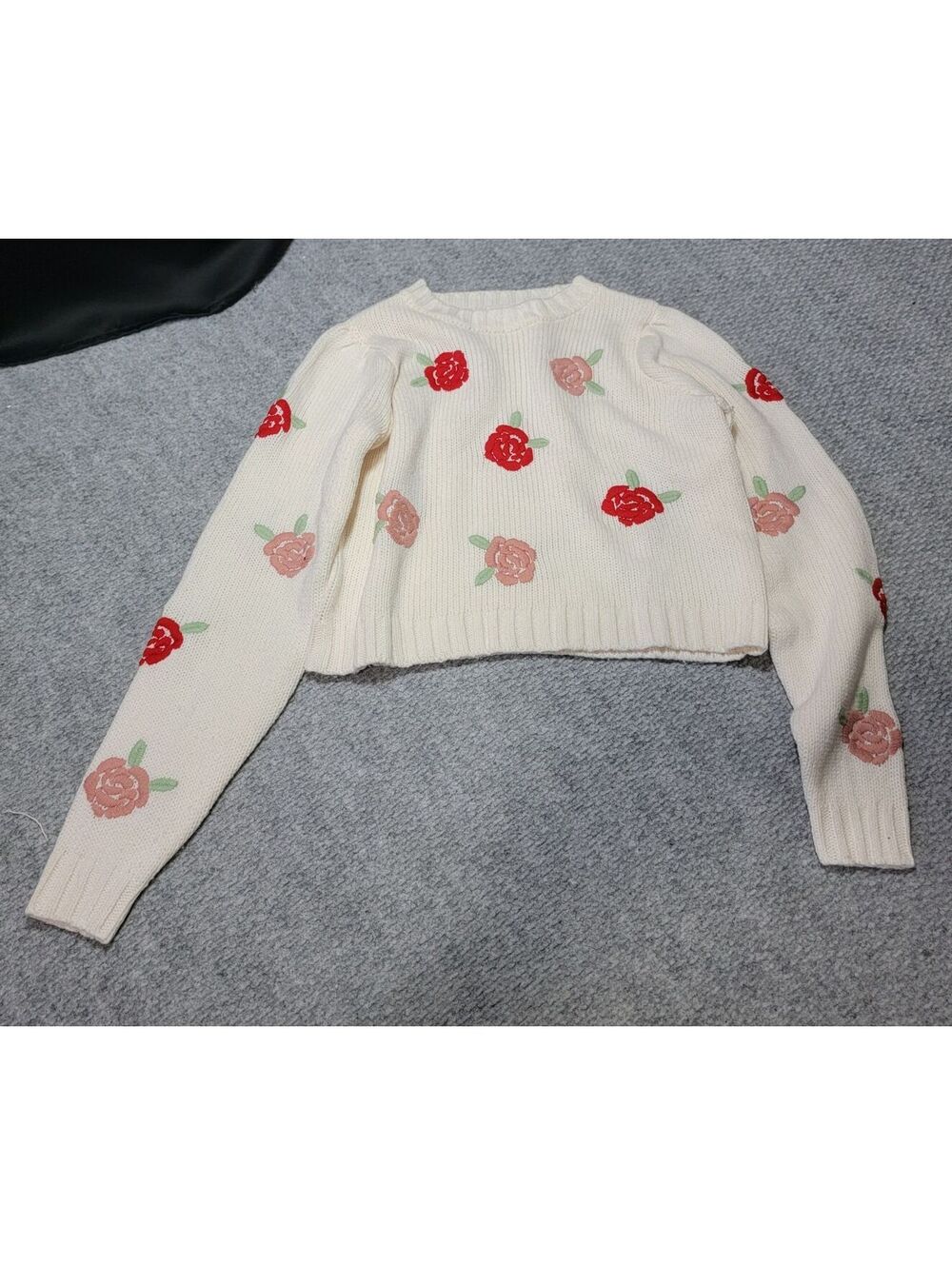 Jessica Simpson floral Embroidered puff sleeve knit sweater